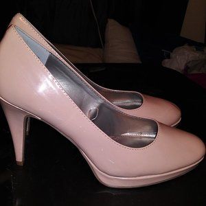 Beige Worthington Jean Pumps